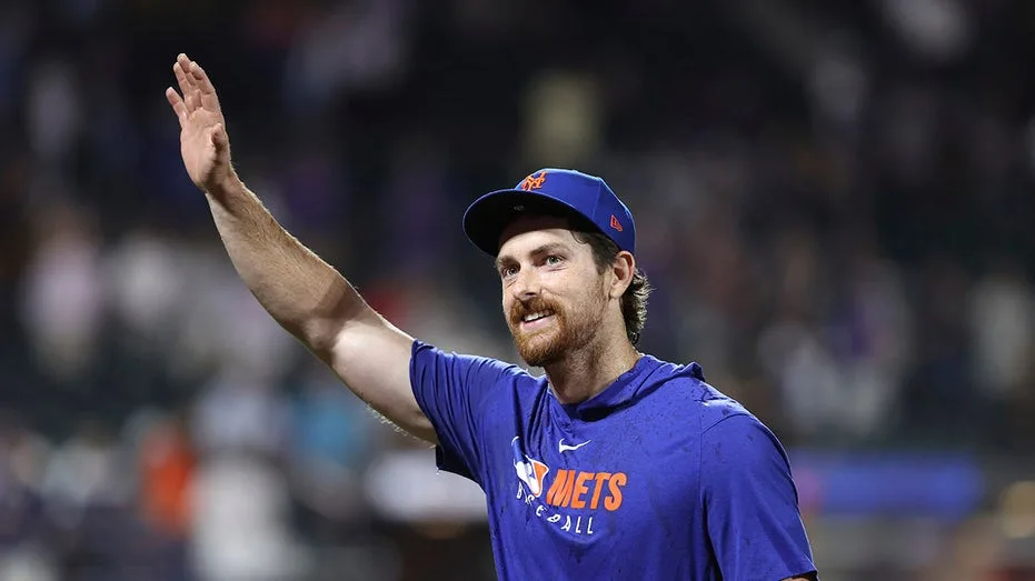 Mets Aim to Spoil Rangers' Playoff Hopes as Nolan McLean Faces Struggling Texas